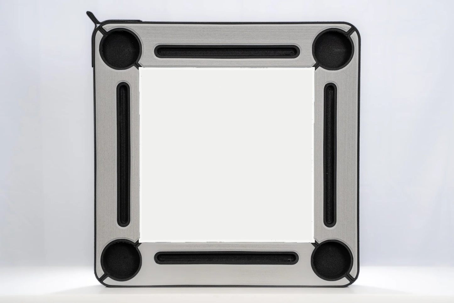 Floating Table - White center